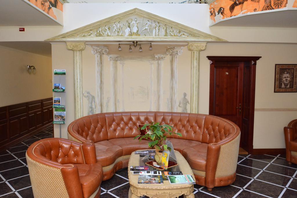Atrium Hotel İvano-Frankivsk Dış mekan fotoğraf